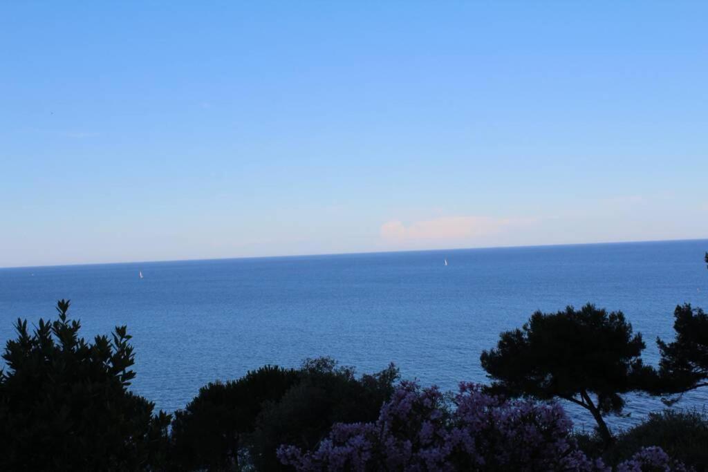 Conca Verde Appartamento Sul Mare Marina dʼMarina dʼAndora Exterior foto